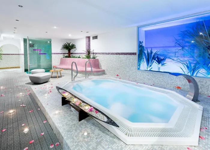 Chatur Playa Real 호텔 아데제