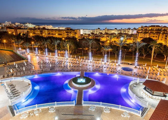 Chatur Playa Real 4* 아데제